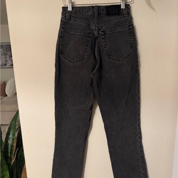 Abercrombie & Fitch The 90’s High Rise Straight Curve Love size 24 Short - Picture 5 of 9